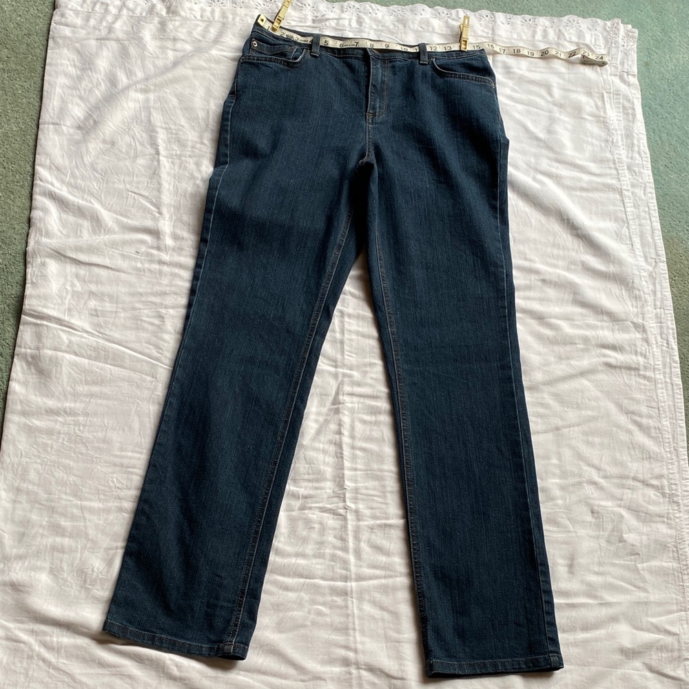 Jones Studio Women’s Jeans. NWOT, size 8